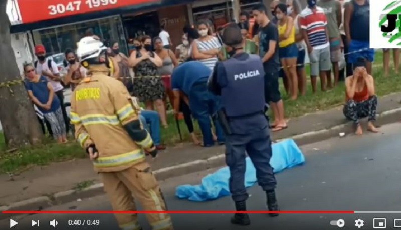 IMAGENS FORTES Mãe e filho são atropelados por uma moto em Ceilândia