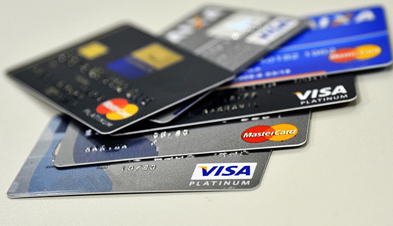 Compras com cartões de crédito, débito e pré-pagos aumentam 3% no primeiro semestre