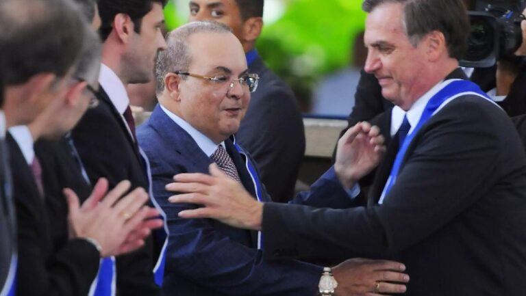 Em 10 meses, Ibaneis e Bolsonaro resolvem uma luta de 10 anos dos policiais do DF-RADAR-DF