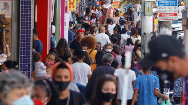 Brasil chega a 4,9 milhões de casos de de infecção pelo novo coronavírus-RADAR-DF