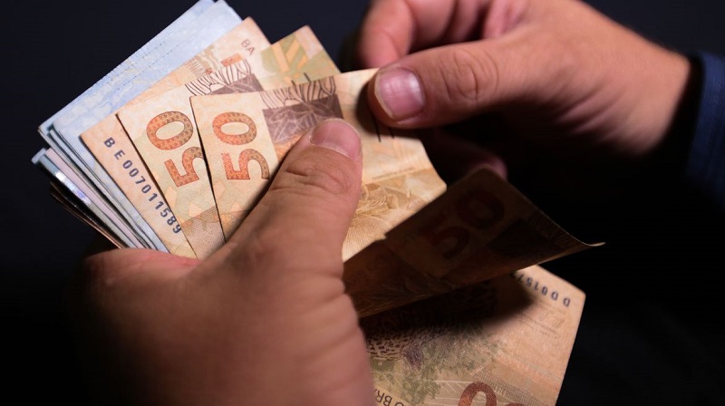 Décimo terceiro salário deve injetar R$ 208 bilhões na economia do país
