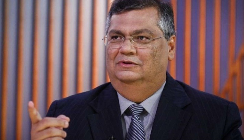 Pretenso candidato à presidência da República em 2022, Flávio Dino vai à contramão do comunicado  da Interpol que alerta uma “potencial atividade criminosa sobre falsificação, roubo ou promoção ilegal de vacinas contra a covid-19