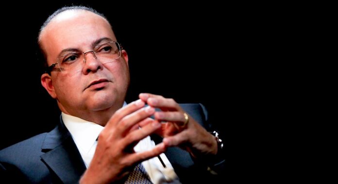 Ibaneis Rocha avança com força inédita rumo ao Senado em 2026. Com aprovação superior a 60% e gestão bem avaliada, o governador consolida liderança política e inverte o jogo com Michelle Bolsonaro.