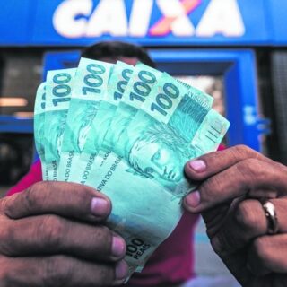 Caixa paga a, partir de hoje, Auxílio Brasil para 14,5 milhões de famílias