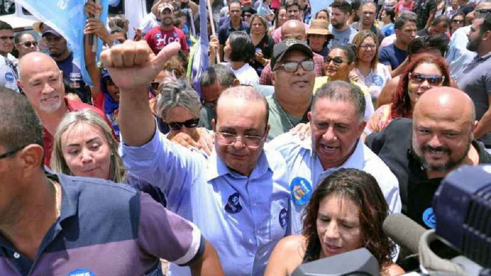 Enquanto alguns nomes pensam em desistir do Buriti, antes mesmo da fase pré-eleitoral, o governador Ibaneis Rocha (foto), avança para a reeleição