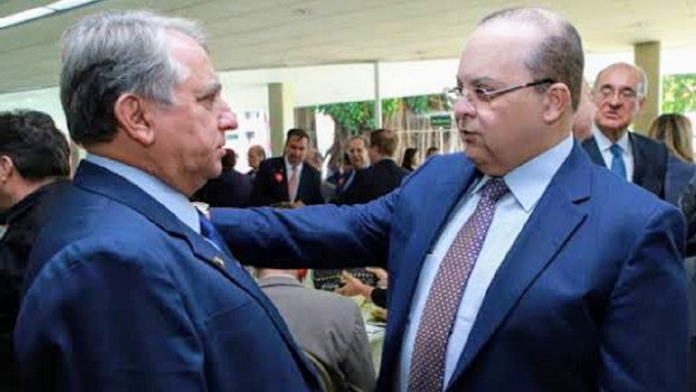 Uma federação partidária entre o PSDB e o MDB pode forçar o senador Izalci Lucas retirar a sua candidatura ao Buriti para apoiar a reeleição do governador Ibaneis Rocha 
