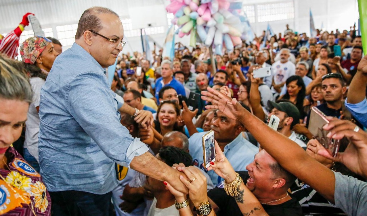 O governador Ibaneis Rocha, até agora, não tem um adversário competitivo, da velha política, para enfrentá-lo nas urnas. Ele recria o caminho feito por Roriz focado na reeleição