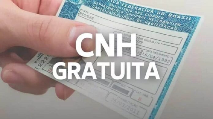 O evento de hoje, O Detran irá entregar carteira de motoristas para os beneficiários da edição 2021 do programa. A Secretaria de Desenvolvimento Social (Sedes) e a Secretaria de Justiça e Cidadania (Sejus), parceira do Detran DF, participarão do ato de entrega 