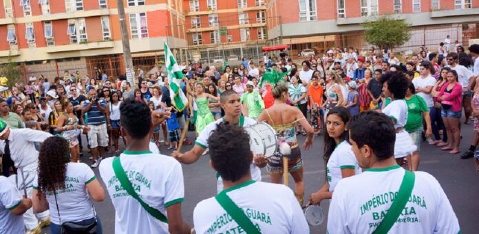 Além de promover integração entre vizinhos e reencontro entre amigos, o Rota 156 é palco para manifestações culturais. O evento é aberto ao público em geral e se estenderá por todo o dia. Para participar, basta chegar