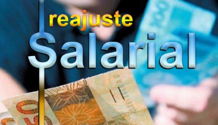 Amanhã, segundo o anúncio feito por Ibaneis, os servidores receberão o reajuste que varia de 5% a 22,2%, dependendo da carreira.