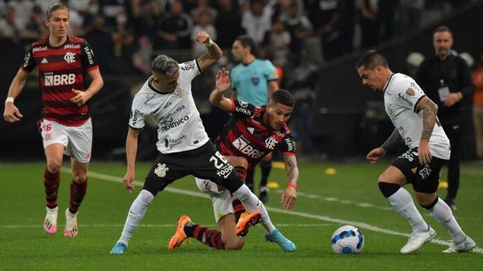 O São Paulo receberá o Flamengo no jogo de ida no Estádio do Morumbi, na capital paulista; e o Fluminense enfrentará o Corinthians no Maracanã, no Rio de Janeiro.