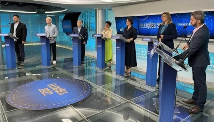 O governador Ibaneis Rocha se recusou a participar do debate realizado pela TV Brasília de propriedade de Paulo Octávio. Primeiro por não ser um campo isento para o bom debate e apresentação de propostas. Tudo estava armado e combinado.