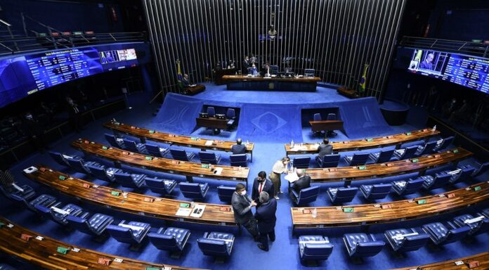 como votaram os senadores do df para criação da pec fura tento