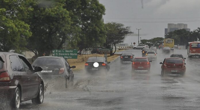 df já ultrapassou o volume de chuva esperado para o mês de novembro