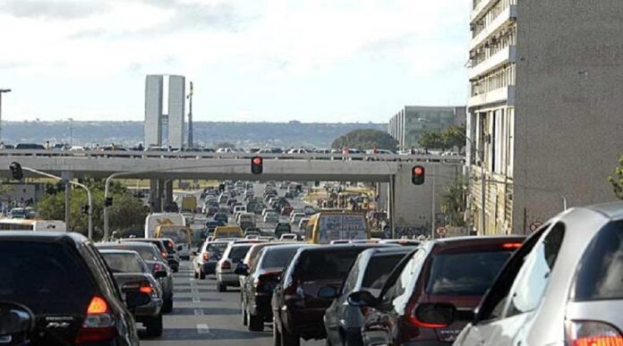 detran df divulga datas de vencimento da taxa de licenciamento veicular