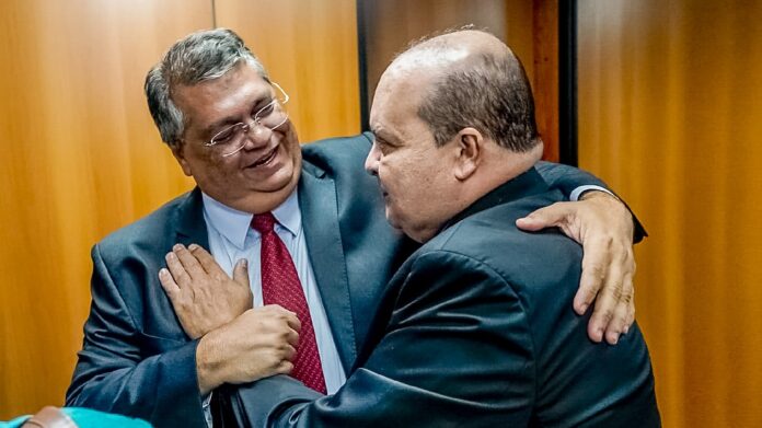 Flávio Dino exaltou o governado do Distrito Federal pelas providências tomadas que garantiram a paz e a tranquilidade, durante o megaevento da posse do presidente Lula. Por sua vez, Ibaneis destacou o trabalho das forças de segurança, da capital federal.