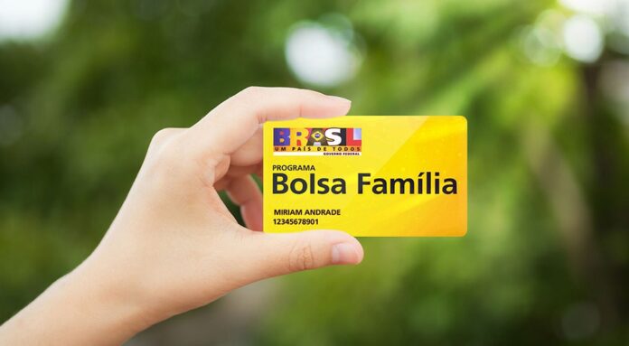 governo estuda valor extra do bolsa família para grupos maiores