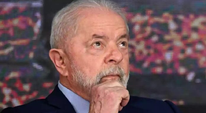 Após ser derrotado na semana passada, com a proposta do novo Marco Regulatório do Saneamento Básico na Câmara dos Deputados, o presidente Luiz Inácio Lula da Silva, enfrenta nova dificuldade.