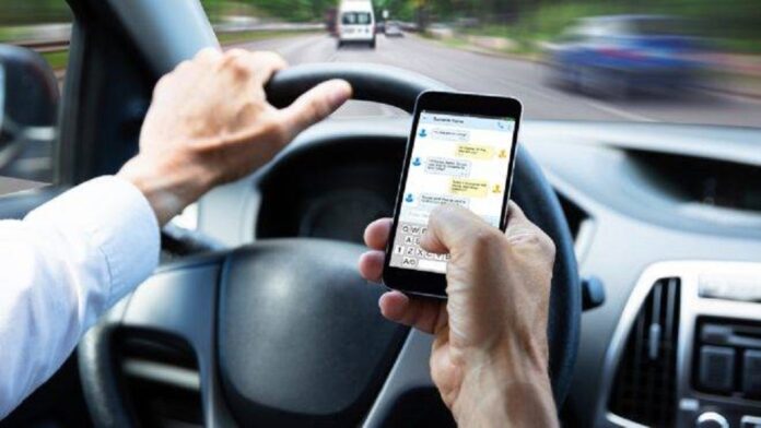 PMDF vai aumentar o combate do uso do celular ao volante no DF