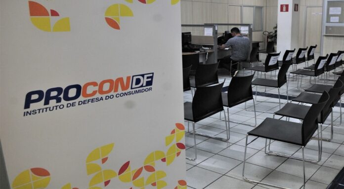 Procon-DF notifica postos por indícios de aumento abusivo no preço da gasolina