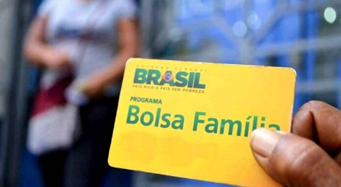 Bolsa Família paga R$ 50 a mais para gestantes e adolescentes este mês