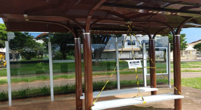 Passageiros de nove regiões ganham mais conforto para aguardar ônibus