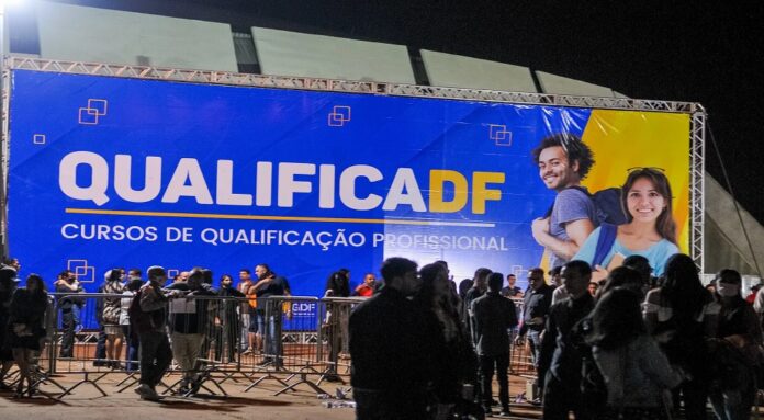 Qualifica DF abre 8.050 vagas em cursos profissionalizantes no DF