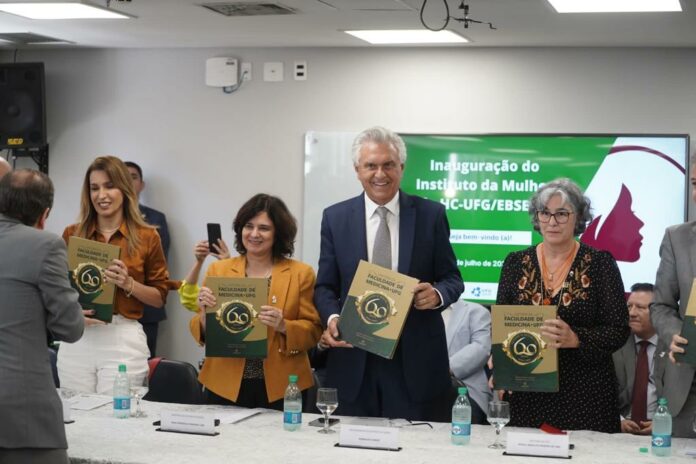 Na capital goiana a ministra da Saúde participou da inauguração de espaços voltados ao cuidado integral da saúde da mulher e pessoas com Transtorno do Espetro Autista (TEA).