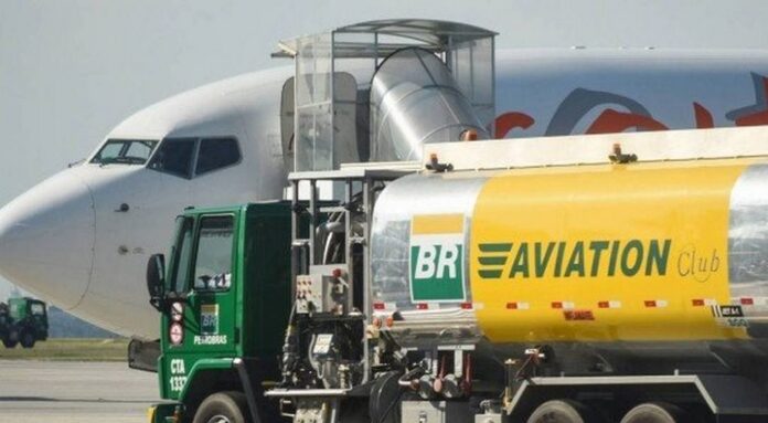 GDF vai reduzir ICMS para querosene de aviação