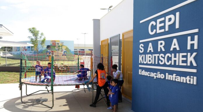 Governador Ibaneis Rocha entrega Cepi Sarah Kubitschek para o Sol Nascente