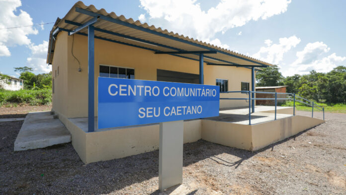 Com um investimento de R$ 96.245,70, a obra foi realizada pela administração regional, resultando na revitalização do espaço.
