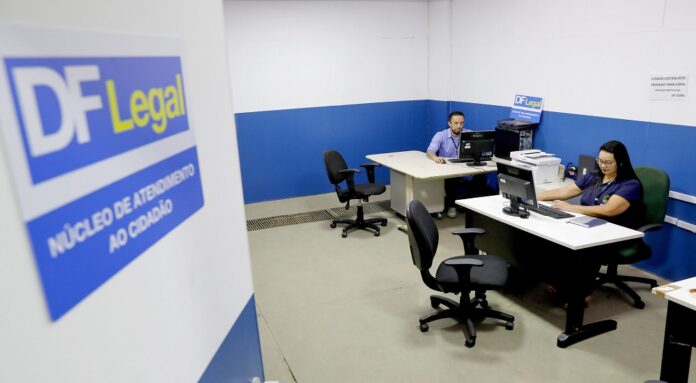 DF Legal amplia atuação e atende mais de 65 mil pessoas em um ano