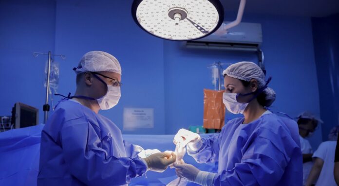 Médicos são nomeados para reforçar atendimento em hospitais