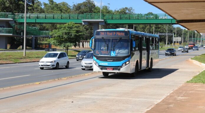 Linhas de ônibus têm trajeto alterado por conta de obras na EPTG