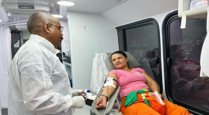 Projeto Gari Sangue Bom promove incentivo à doação no DF