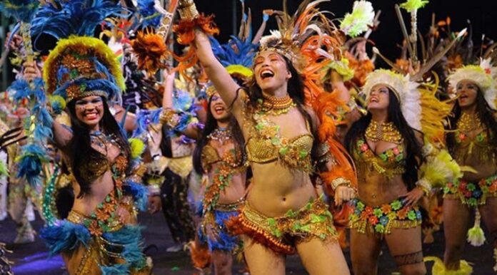 Na próxima terça-feira, às 20 horas, na 911 Sul, Brasília será palco de um espetáculo cultural grandioso com cores, ritmos e danças da maior manifestação cultural do povo maranhense, o bumba-meu-boi. Além da apresentação do boi de Morros, o Boi de Teodoro de Sobradinho e do tradicional Tambor de Criolas do Maranhão abrilhantarão a festa. Entrada franca!