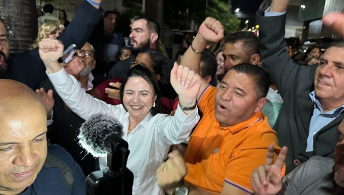 A força popular de Valparaíso de Goiás reuniu centenas de apoiadores em torno da pré-candidatura de Maria Yvelônia, que promete combater a fome e a pobreza extrema no município. Com apoio de três partidos, ela propõe uma gestão voltada ao desenvolvimento social.