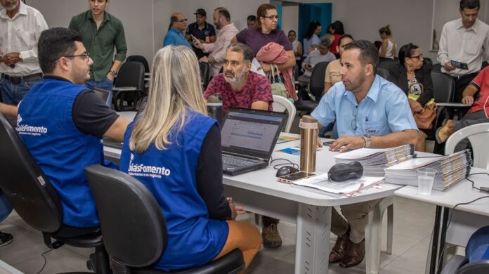 Por meio da Semana do Crédito, realizada em 22 cidades, de todas as regiões goianas, um total de 2.881 empreendedores foram atendidos nesse período (Foto: André César)