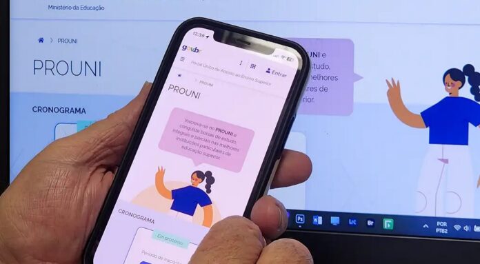 MEC alerta para golpes e ressalta que inscrição no Prouni é gratuita