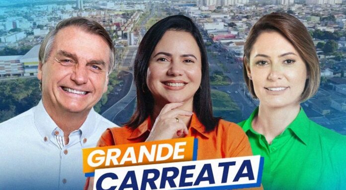 Jair Bolsonaro e Michelle Bolsonaro participam de mega-carreata em Valparaíso de Goiás neste domingo (22), marcando presença no apoio decisivo à campanha de Maria Yvelônia, que se aproxima da reta final das eleições municipais