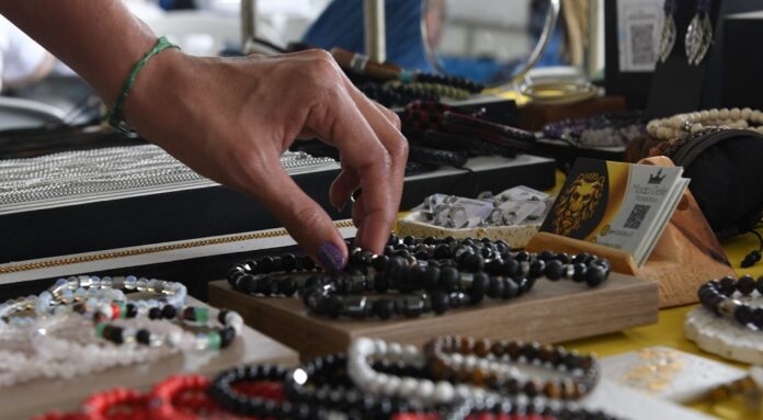 Feira de Talentos estimula o empreendedorismo feminino e a economia solidária