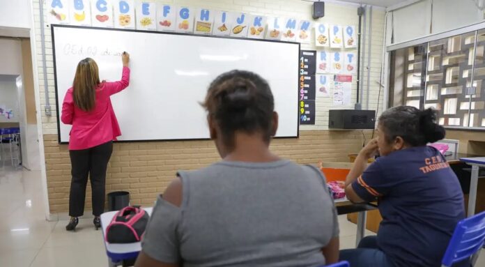 Pé-de-Meia entenda como a frequência do aluno influencia o pagamento