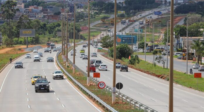 Prazo de renovação do licenciamento de carros para 2024 será de setembro a dezembro