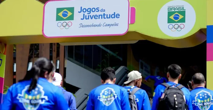 A Delegação de Goiás leva 197 atletas e técnicos para os Jogos da Juventude 2024, com o objetivo de conquistar medalhas e promover novos talentos em 16 modalidades individuais e coletivas em João Pessoa.