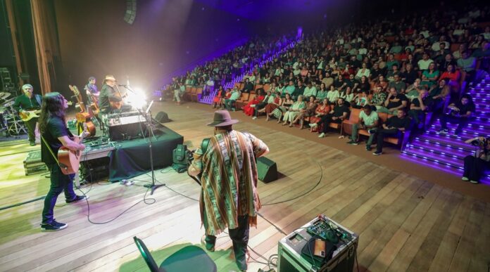 Com investimento decisivo, o BRB liderou a reabertura da Sala Martins Pena após 11 anos fechada. A revitalização do espaço revela o papel do banco no fomento à cultura e na preservação do patrimônio público de Brasília.