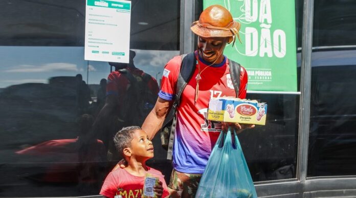 Ação no Plano Piloto encerrou 2024 com serviços médicos, triagens, mediação extrajudicial e apoio jurídico, garantindo direitos básicos e inclusão social a homens vulneráveis, reduzindo litígios e transformando vidas.