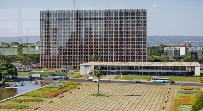 Orçamento do Distrito Federal para 2025 será de R$ 66,6 bilhões