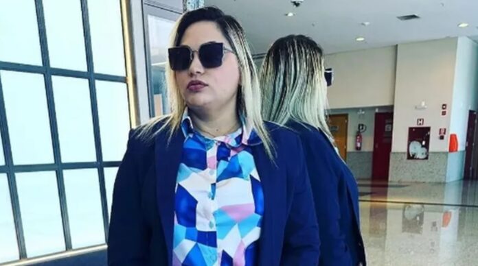 Enquanto a Justiça Federal determinou uma indenização de R$ 200 mil para Luciane Farias e igual valor para seus três irmãos, a Justiça Estadual seguiu caminho oposto e expediu sua prisão. A criminosa, apontada como braço financeiro do CV no Amazonas, foi condenada a dez anos de cadeia.