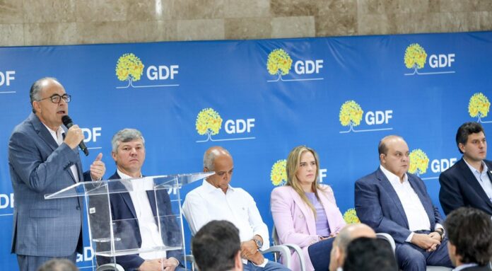 GDF lança programa para modernizar toda a iluminação pública do DF