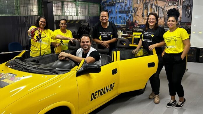 O curso visa qualificar mulheres interessadas em participar no setor de transporte coletivo, promovendo capacitação técnica e incentivando a inserção feminina na área.